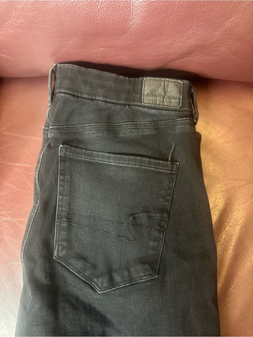American Eagle Outfitters Women’s Black Slim Straight Jeans